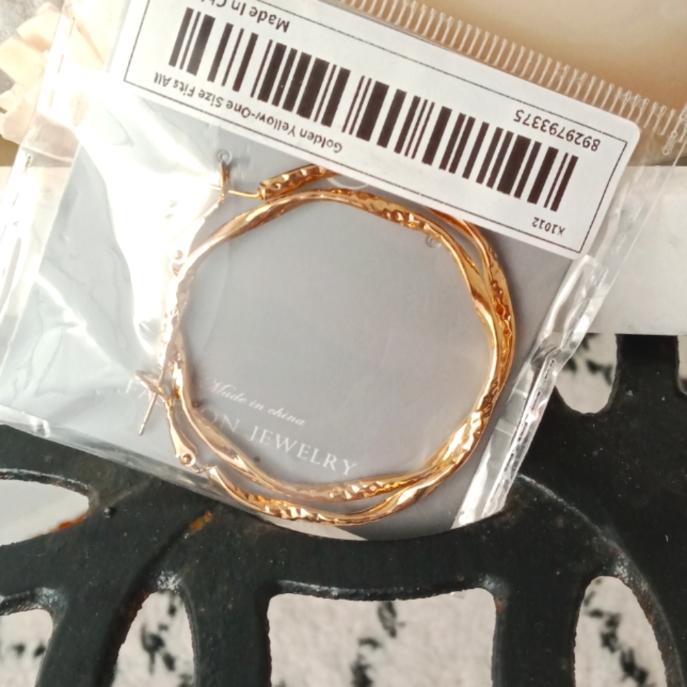 Rose gold earings